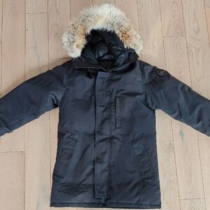 Canada Goose Men's Black Puffer Coat with Fur Trim And Black Label